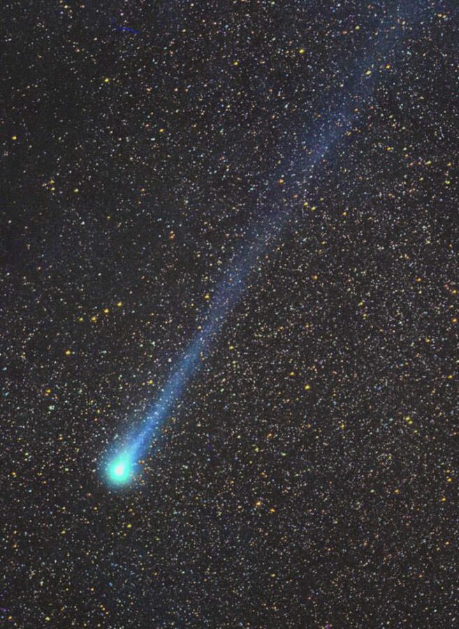 Дюны Титана состоят из кометной пыли? Perseids Comet Swift Tuttle Nov1 1992 Gerald Rhemann - Дюны Титана состоят из кометной пыли?
